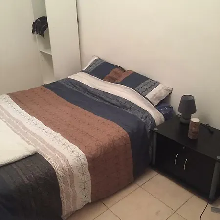 Petit 30 M2 Au Coeur De * 尼姆